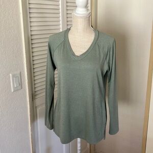 Women's V-Neck Long Sleeve Top - Sage Green